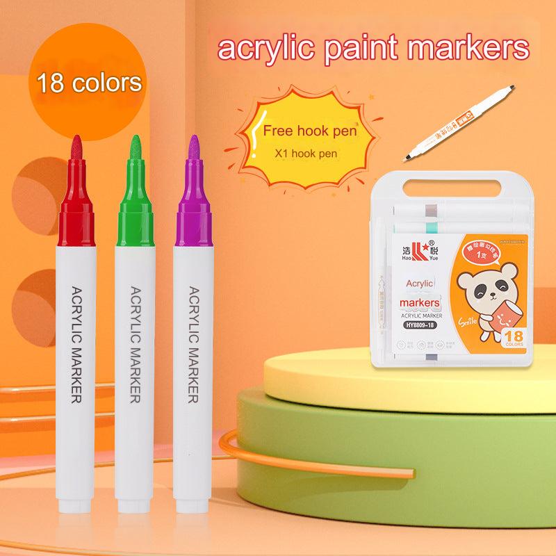 Versatile art and crafting projects with markers