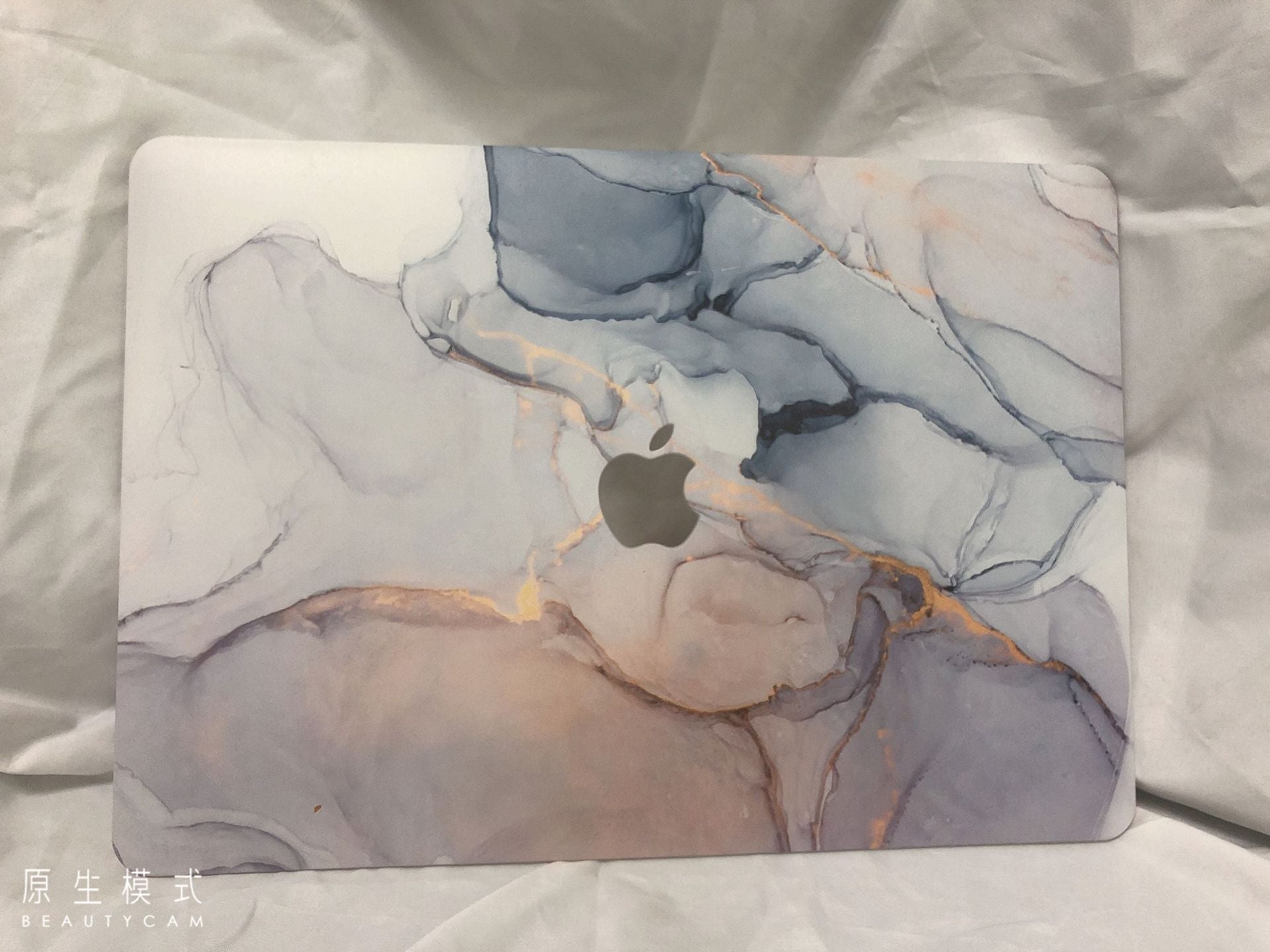 Chic laptop shell case in marbled pattern image 7