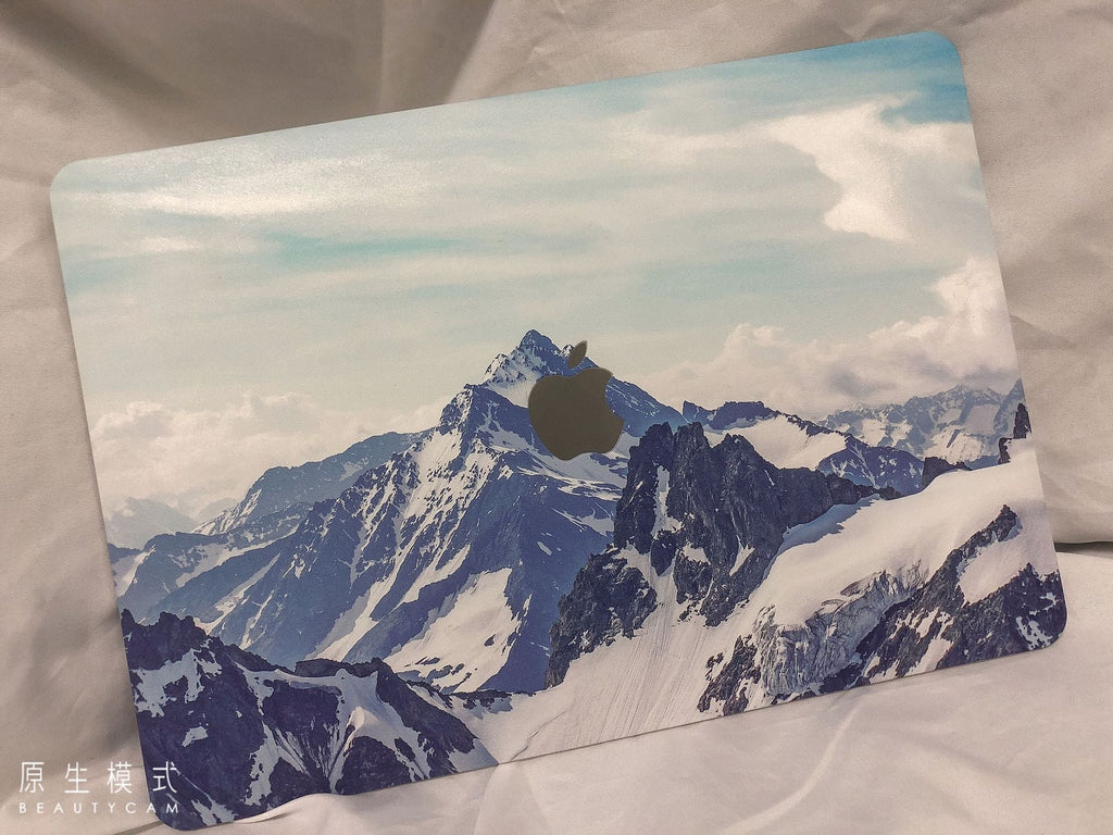 Stylish marble hard shell case for MacBook Air & Pro image 1