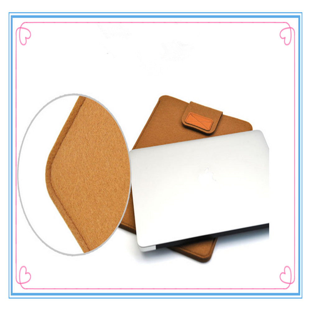 Stylish laptop sleeve with flap closure