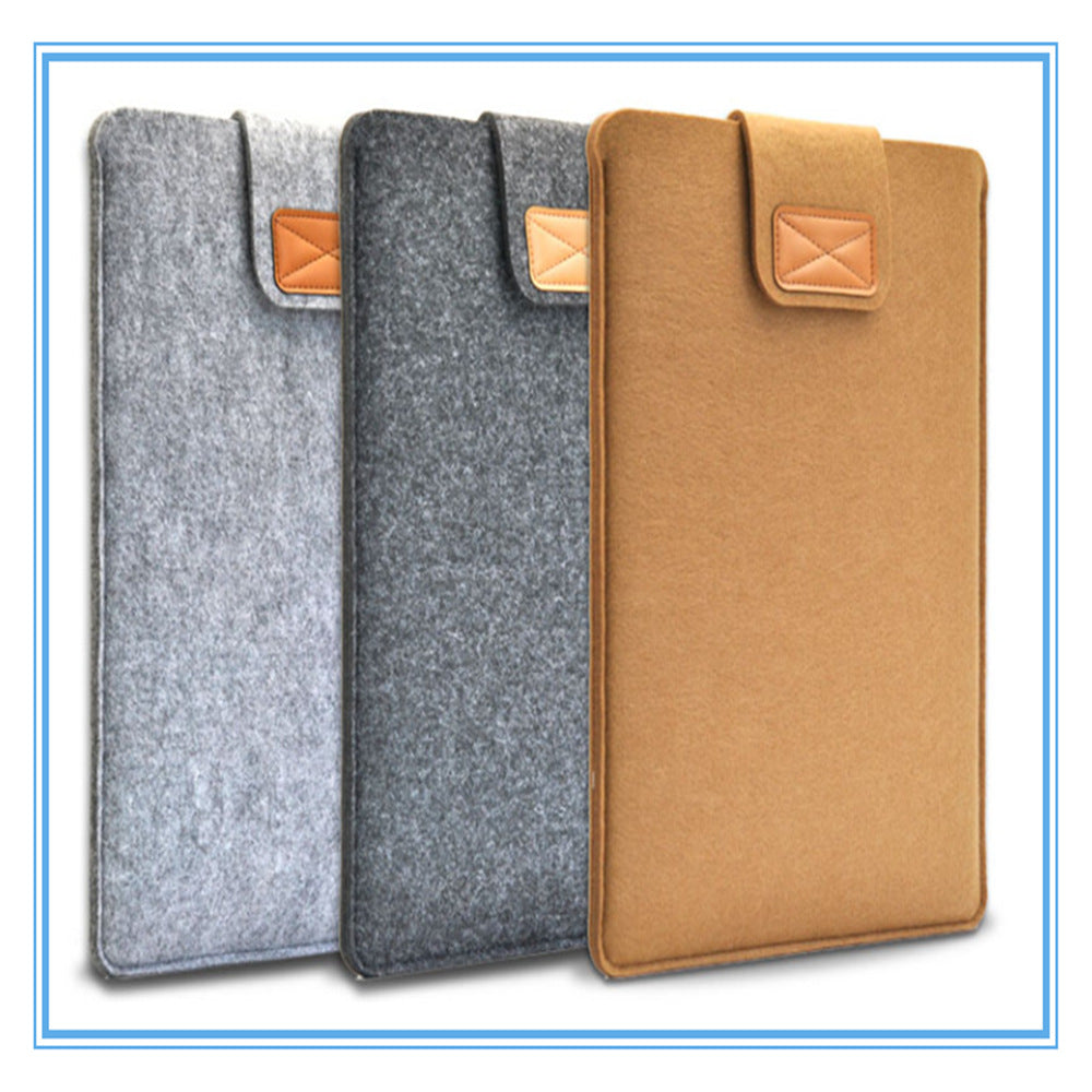 Protective felt laptop sleeve with Velcro