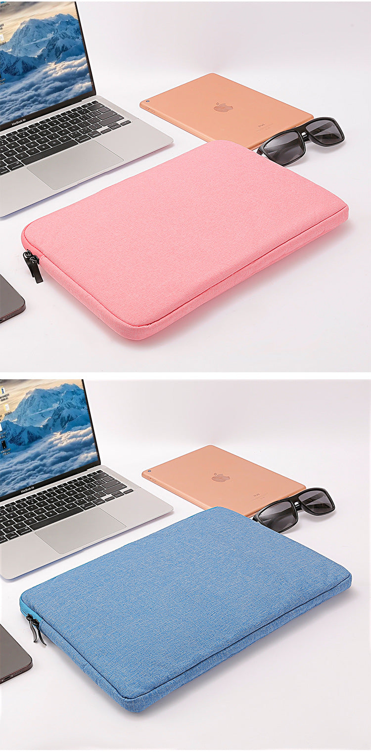 Water-Resistant Features of Laptop Sleeve Demonstrated