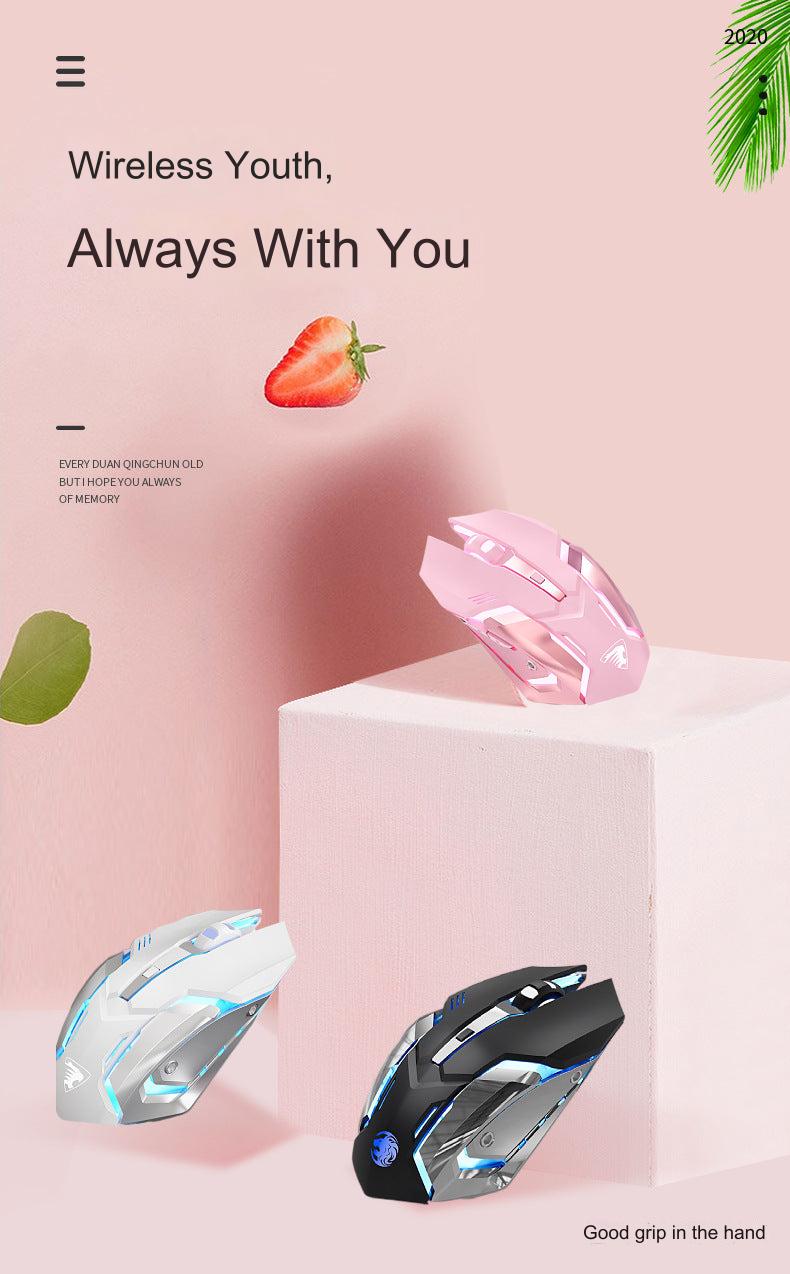 User holding EWEADN G305 Gaming Mouse