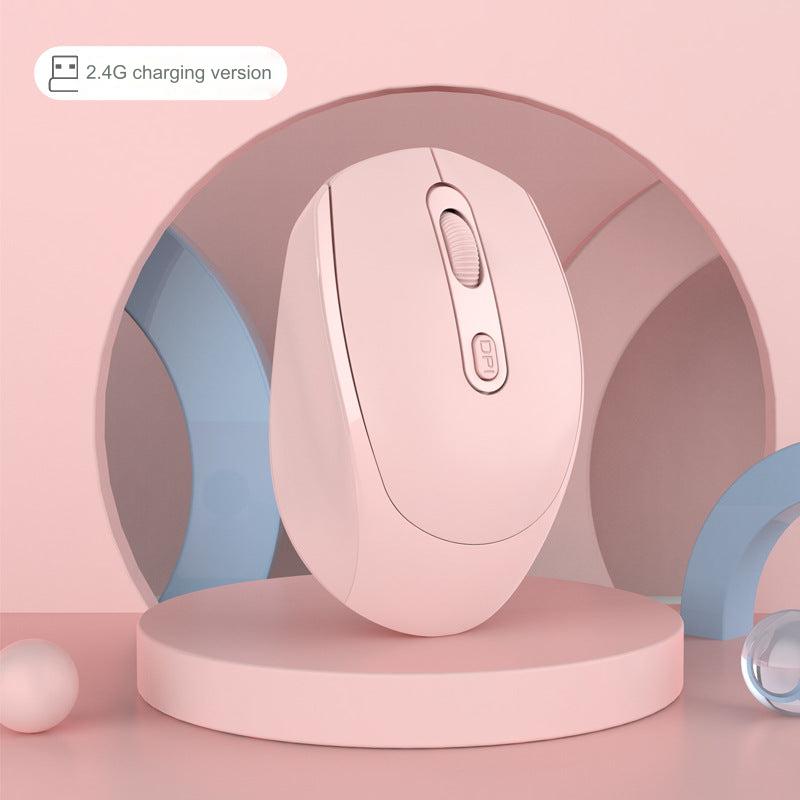 Silent wireless mouse in use