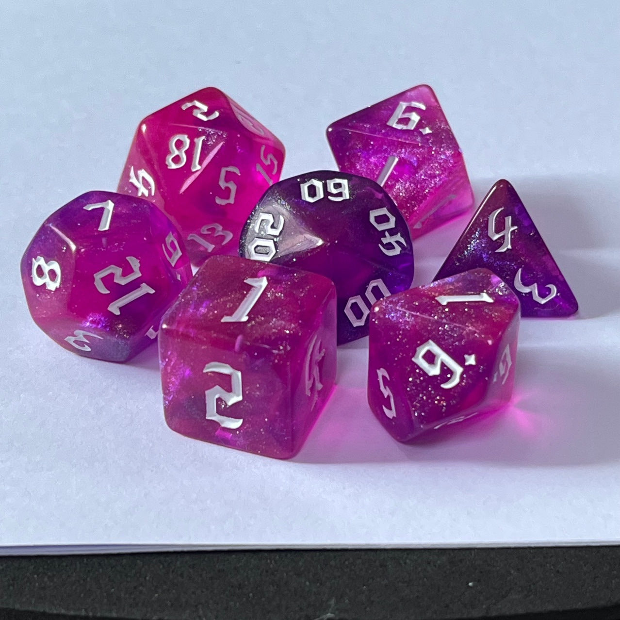 Chameleon double-colour dice set image 3