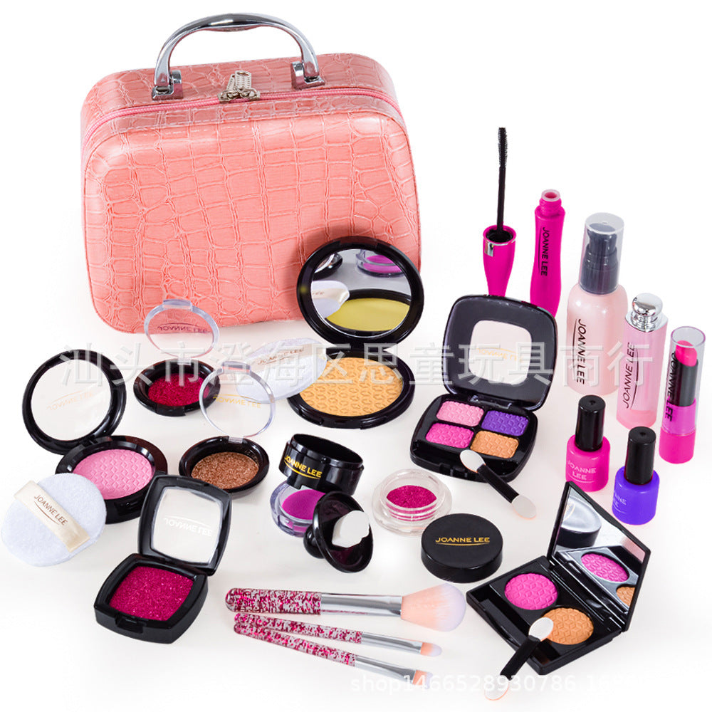 Fun makeup game for imaginative play