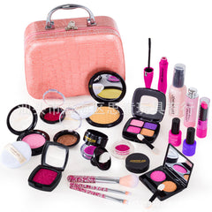 Fun makeup game for imaginative play