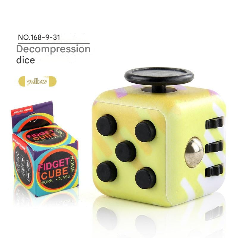 Variant: Camouflage Yellow Dice 38.2g (Pack of 1)