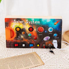 Interactive features of the Busy Board for toddlers