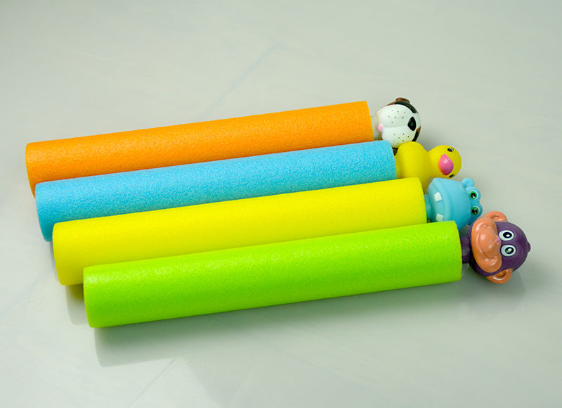 Child-friendly water blaster with soft materials 7