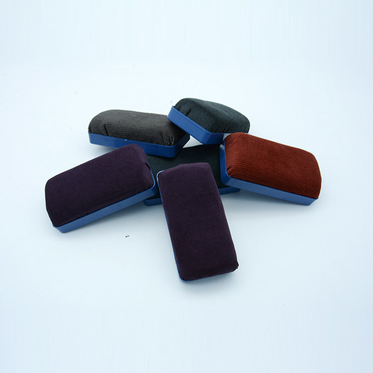Compact design of whiteboard eraser