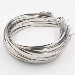 Flexible twist bars for imaginative play