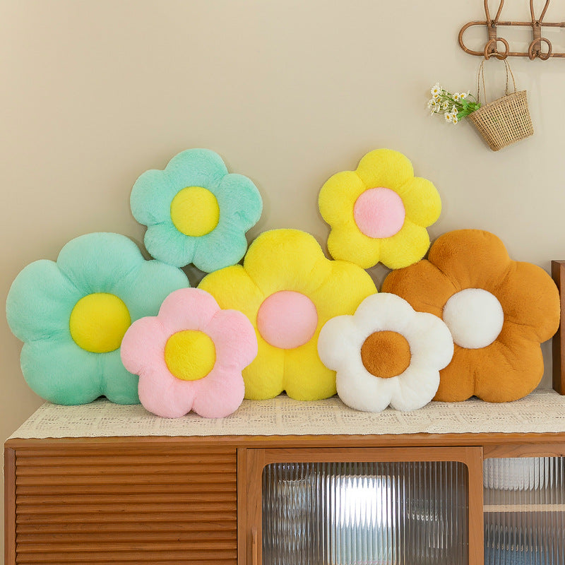 Vibrant sunflower decorative pillow
