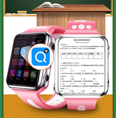 Smartwatch connected to a smartphone