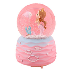 Soothing melodies from the musical snow globe