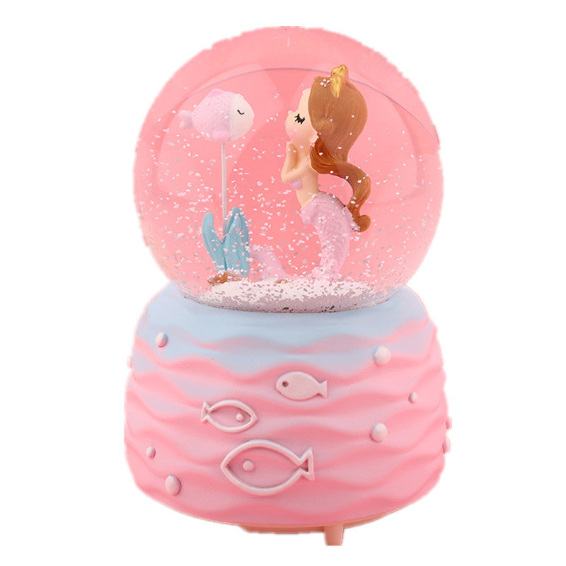 Soothing melodies from the musical snow globe