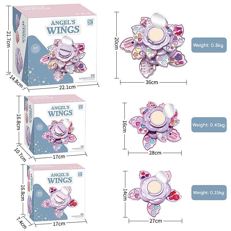 Engaging kids beauty set in action