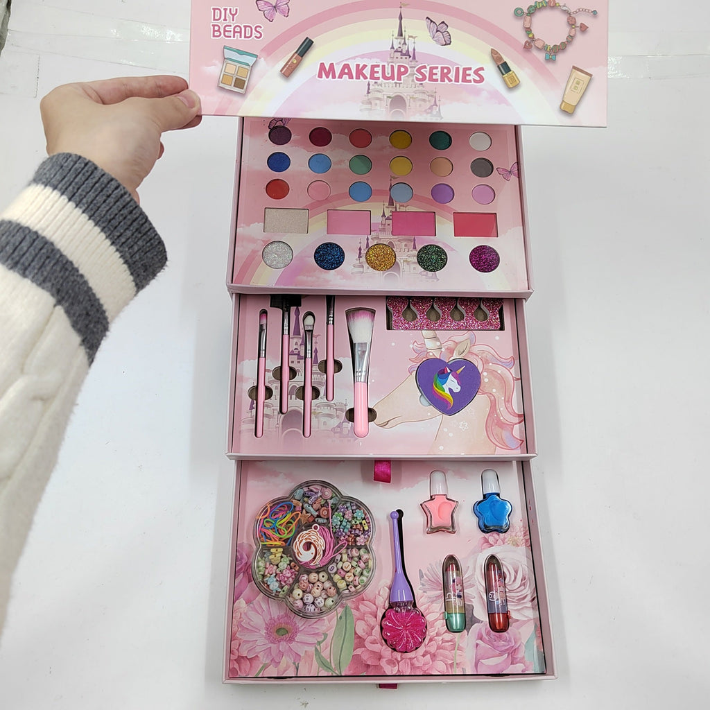 Children's unicorn-themed makeup accessories