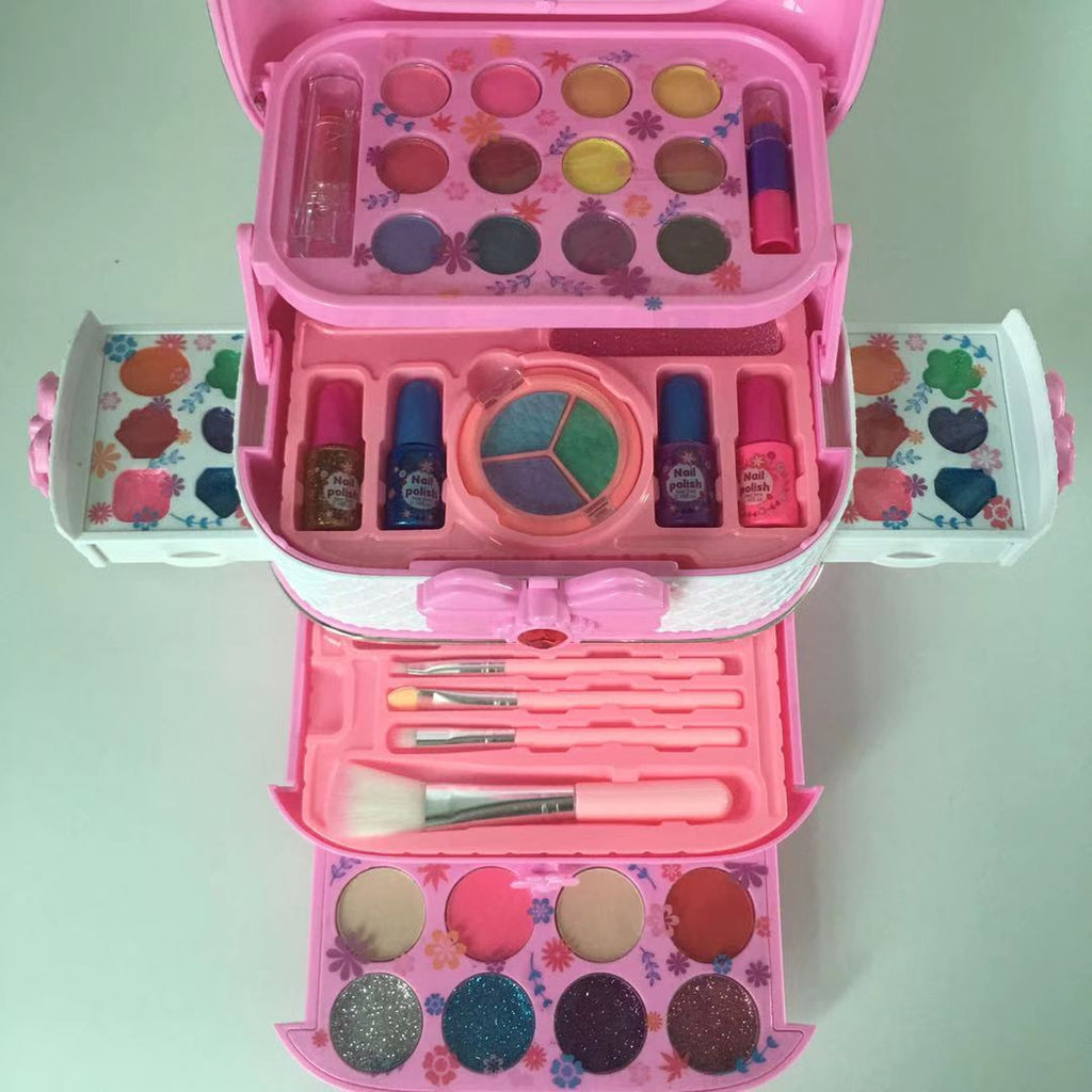 Interactive play with various makeup brushes