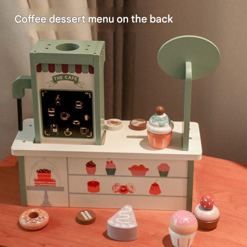 Juicer featured in children's kitchen toys