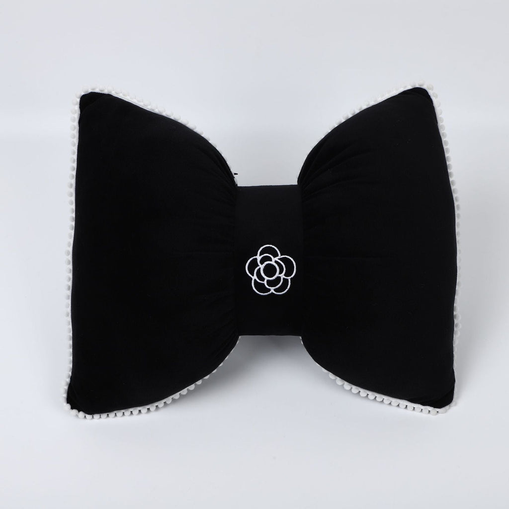 Elegant plush car lumbar support