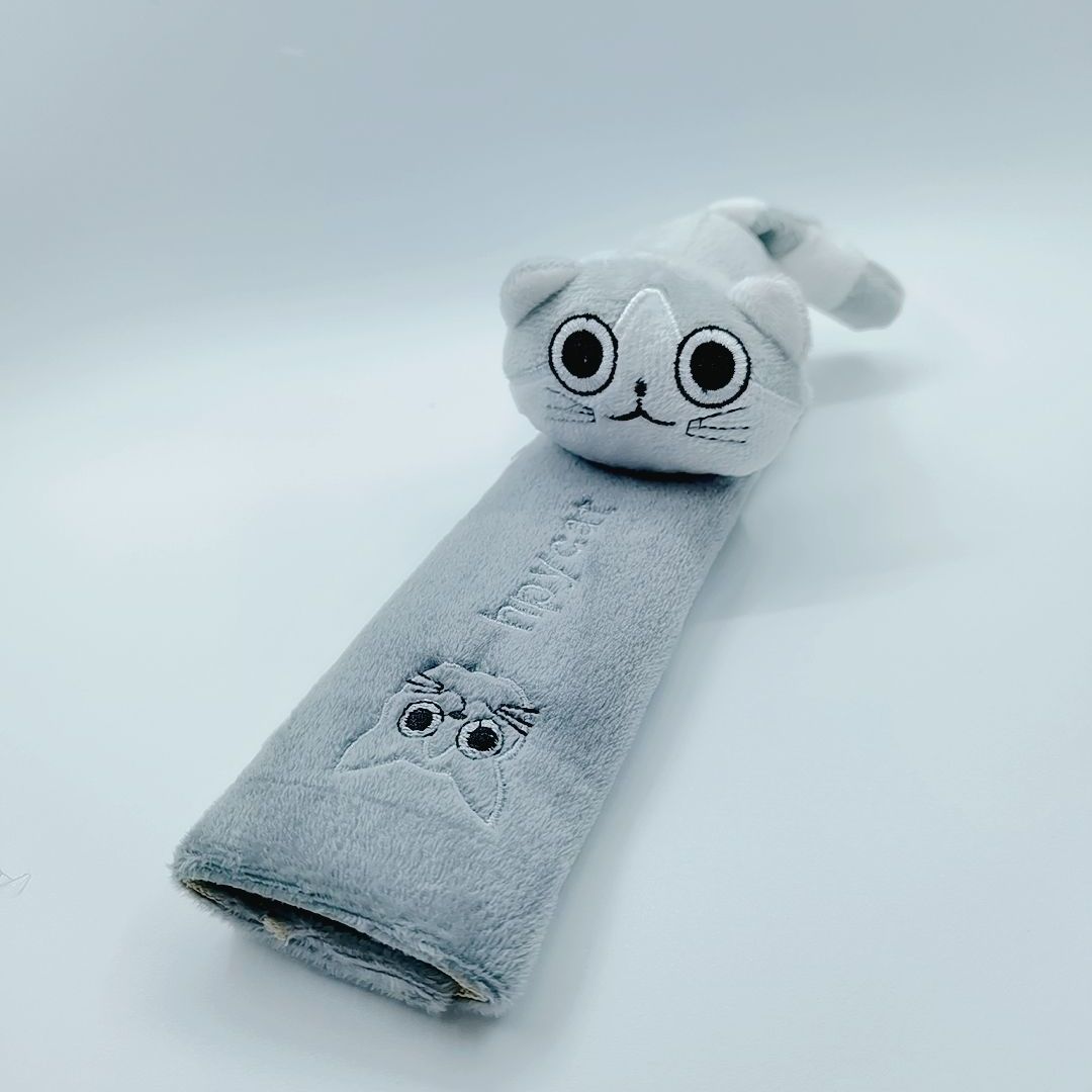 Off-white plush seat belt cover for kids