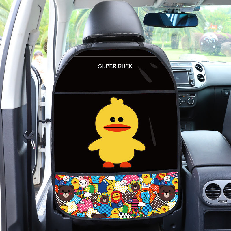 Storage pockets on car seat kick mats