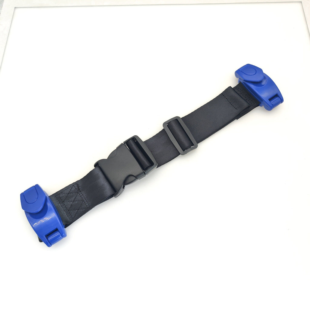 Kids car seat belt adjuster in Glacier Blue