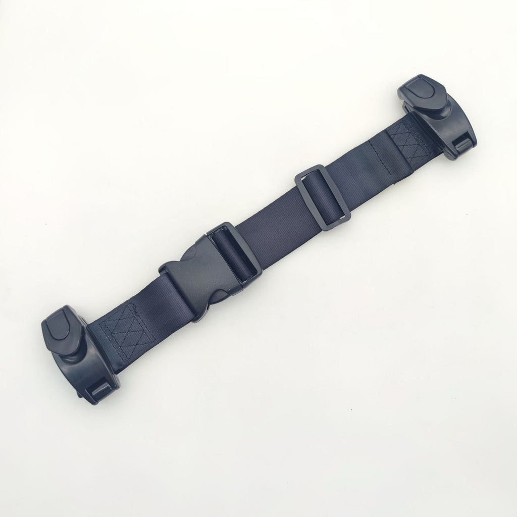 Safety belt clip for children to prevent chafing