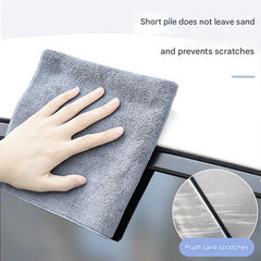Premium Dual-Sided Microfiber Car Cleaning Towel - Image 4