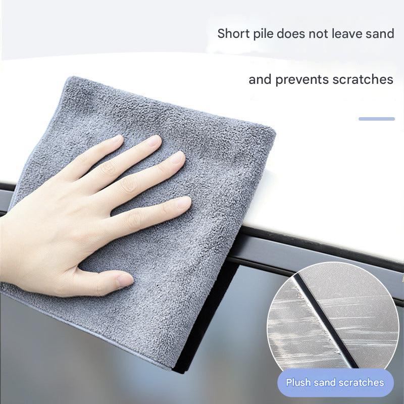 Premium Dual-Sided Microfiber Car Cleaning Towel - Image 4