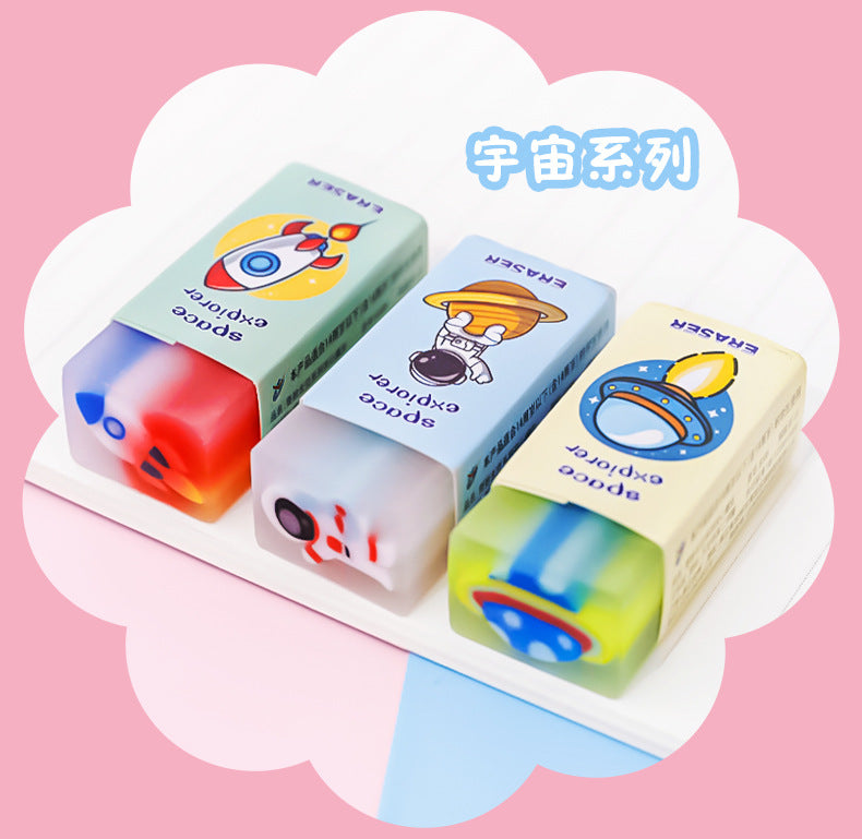 Astronaut motif sketching eraser for children