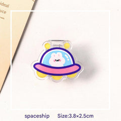 Eye-catching Acrylic Clip Space Ship Design