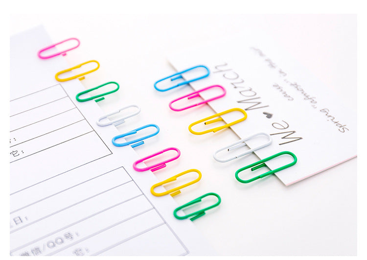 Illustration of assorted colourful paper clips