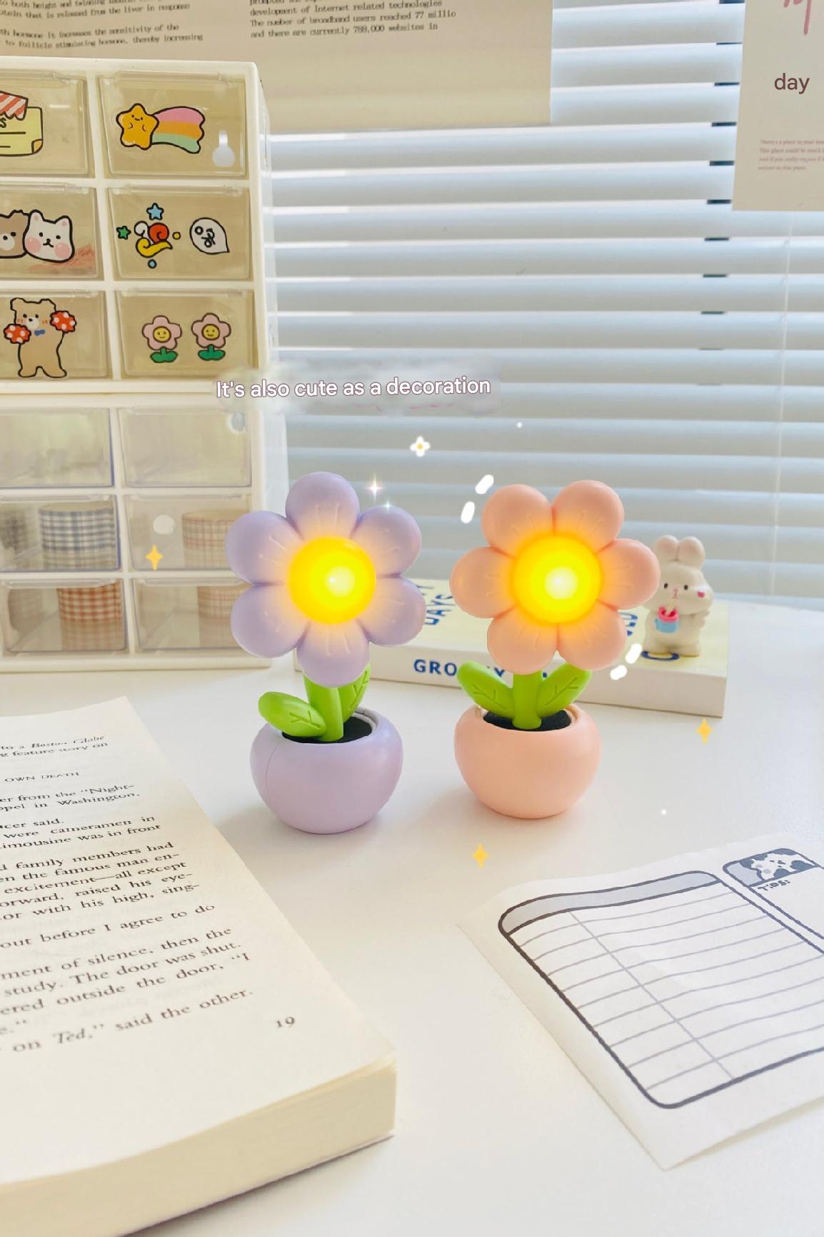 Charming Mini Flower Night Light showing DIY customization