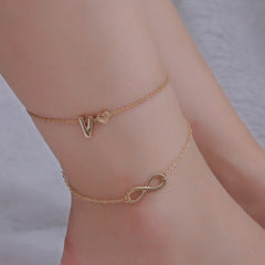 Chic Alphabet Heart Bracelet in gold