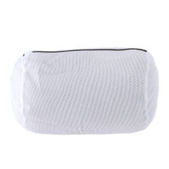 Close-up of durable laundry bag zipper - Image 5