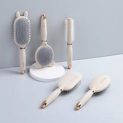 Different designs of portable hair brushes for women