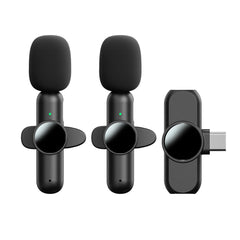Wireless Clip-On Microphone Q8 during a live stream