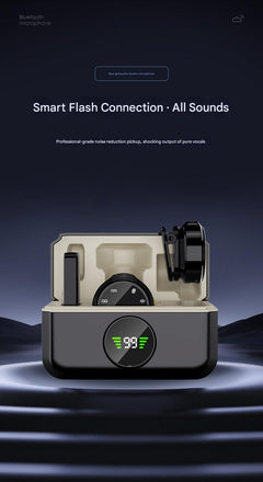 Wireless Clip-On Microphone Q8 being used outdoors