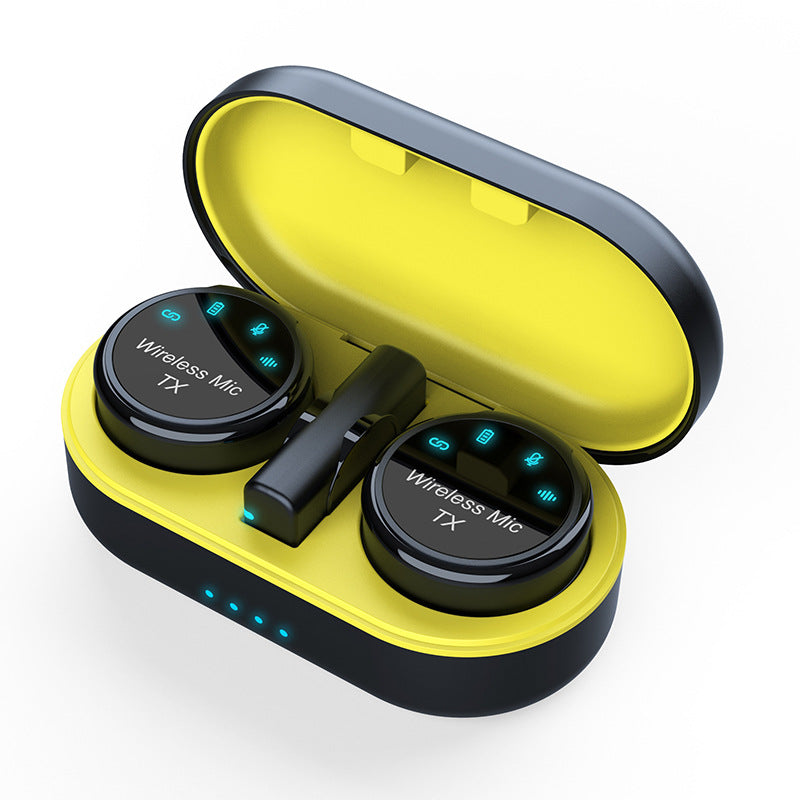 Clip-On Microphone Image 2 for Mobile Streaming