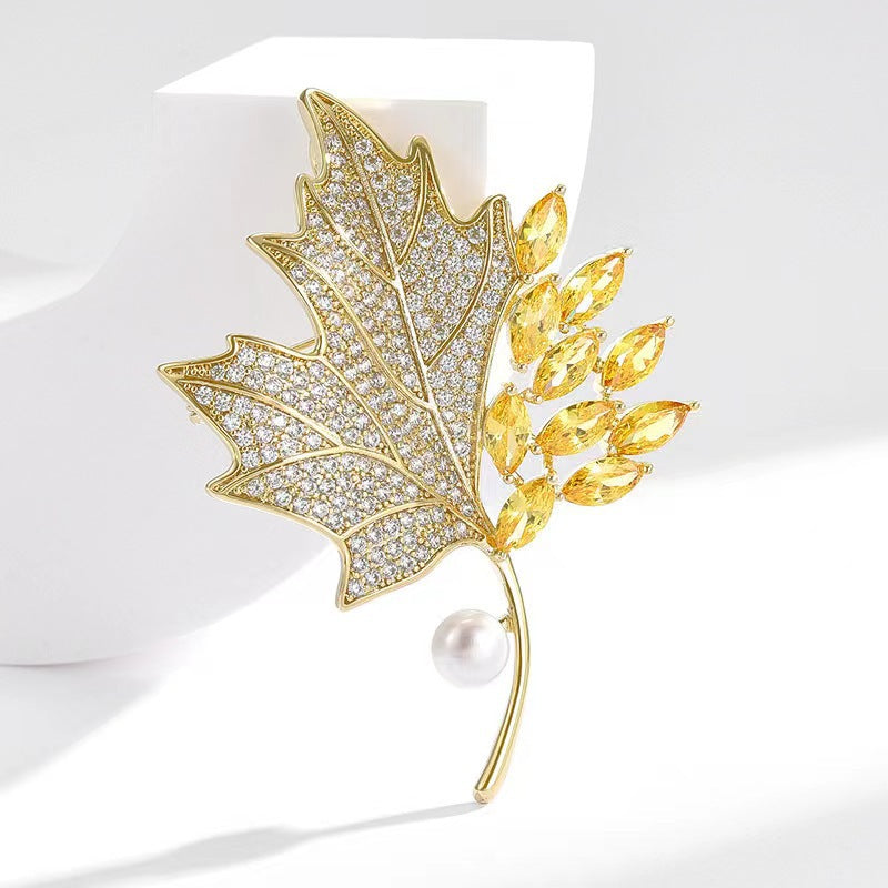 Golden Brooch with Pearl Flower Accent