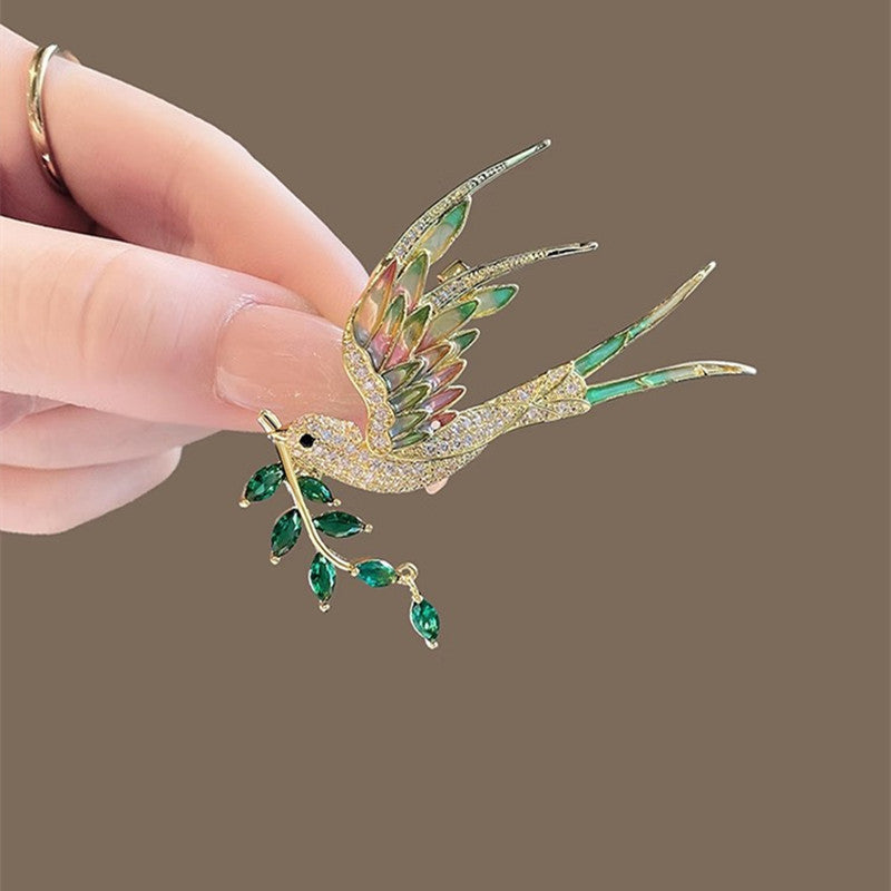 Giftable bird pin for women