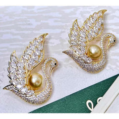 Swan design brooch isolated on white image 3