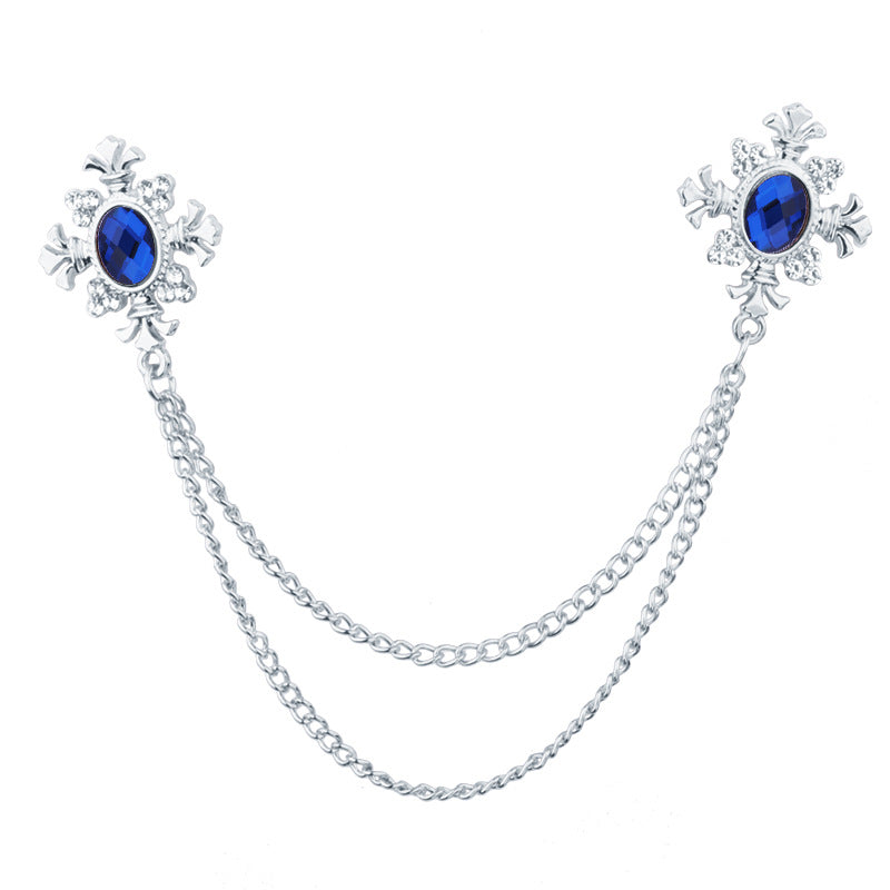 Stylish brooch worn by a model image 7