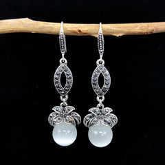 Versatile Women's Earrings for Various Occasions Image 9