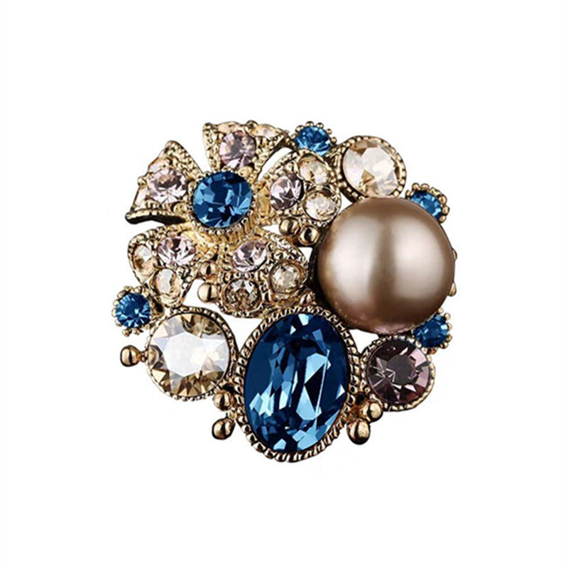 Elegant Pearl Flower Brooch Image 1