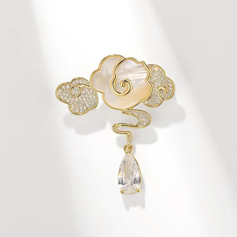 Fashion Brooch with Pearls Image 8