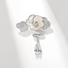 Chic Brooch for Special Occasions Image 9