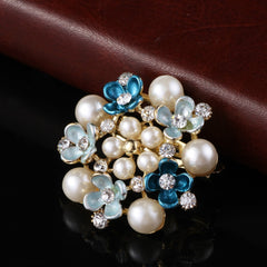 Chic scarf clip option for fashion-forward looks